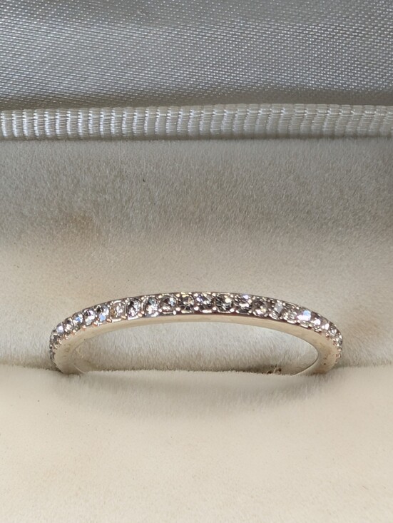 Jewelry - Beautiful Silver Eternity Band Ring Like New Size 7